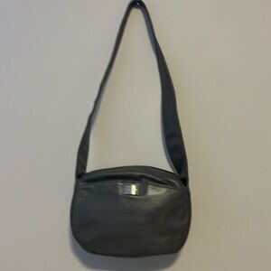 PERLINA New York gray leather purse.preowned